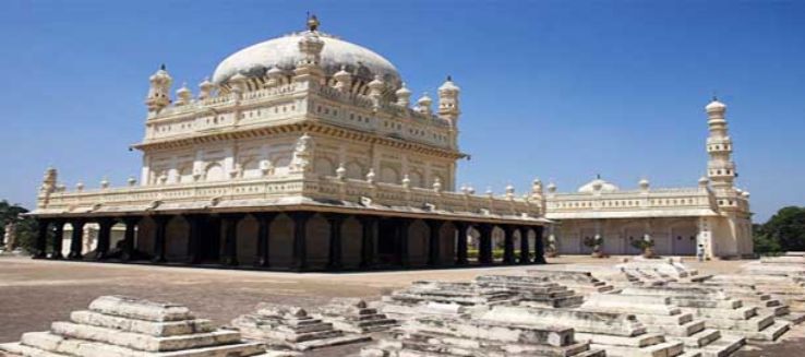Gumbaz, Srirangapatna Trip Packages