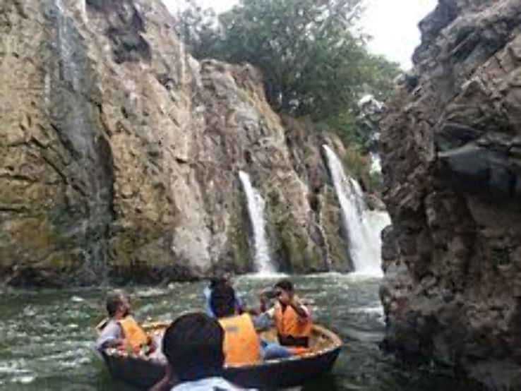 Hogenakkal Trip Packages