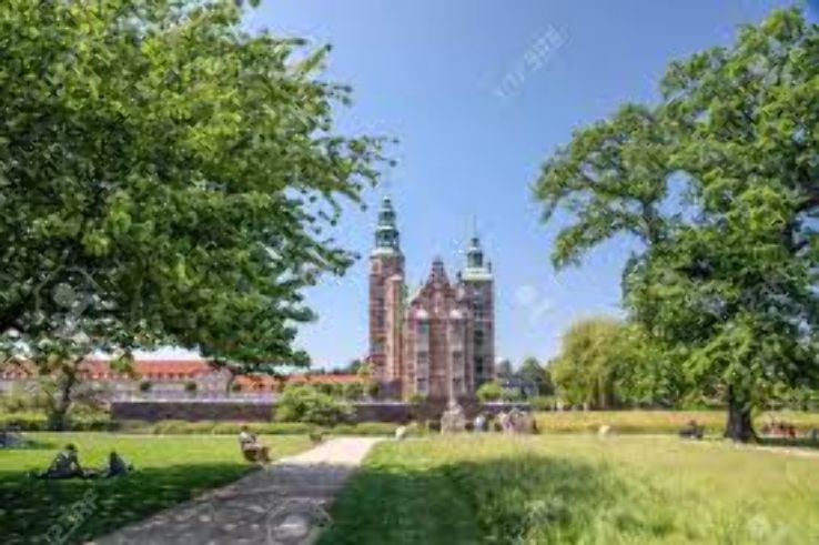 Rosenborg Palace Trip Packages