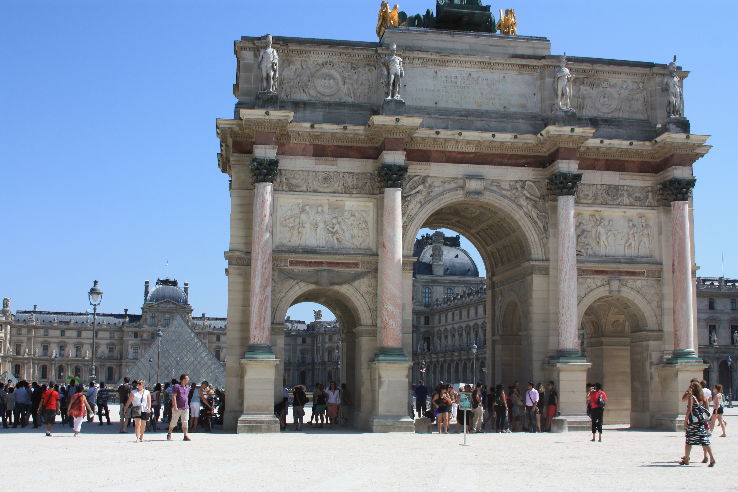 Arc du Carrousel Trip Packages