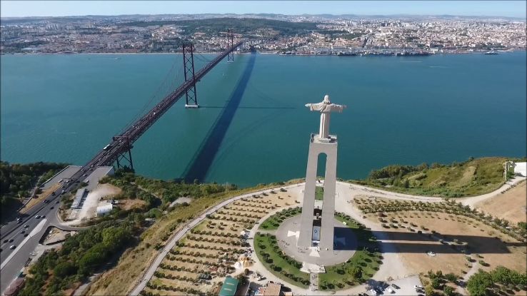 Cristo Rei Almada Trip Packages