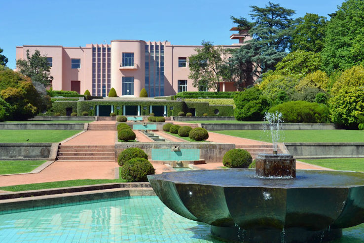 Funda  o de Serralves  Porto Trip Packages