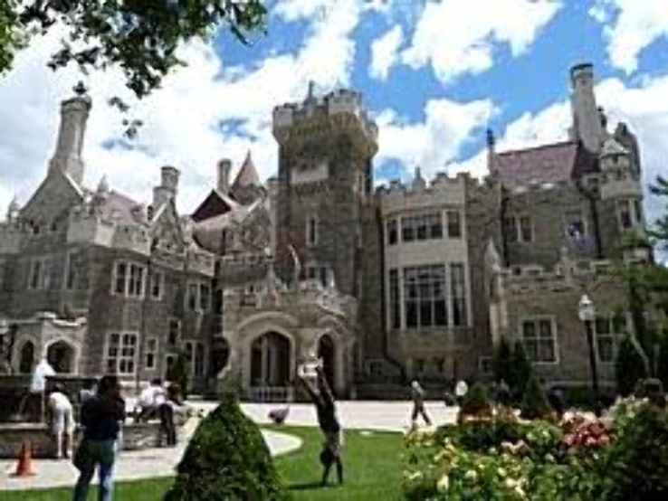 Casa Loma Trip Packages
