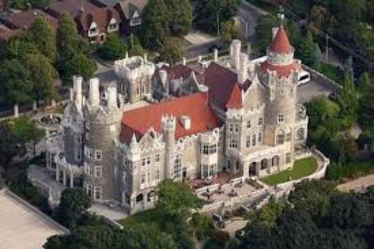 Casa Loma Trip Packages