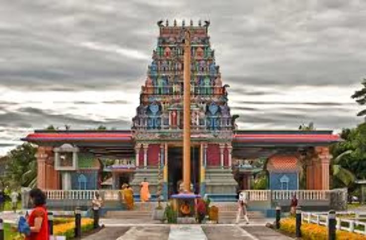 Magical 4 Days Nadi with Singapore Tour Package