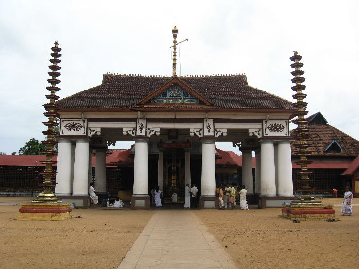 Vaikom Mahadeva Temple Trip Packages