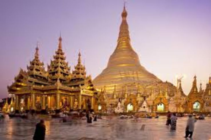 Shwedagon Pagoda: Yangon Trip Packages