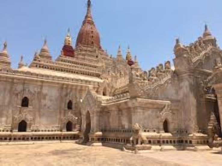 Ananda Temple: Bagan Trip Packages
