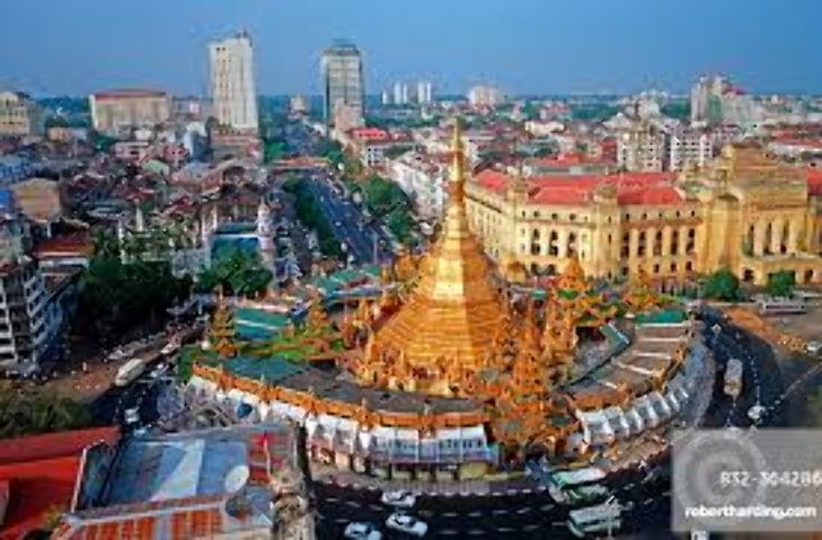 Sule Pagoda: Yangon Trip Packages