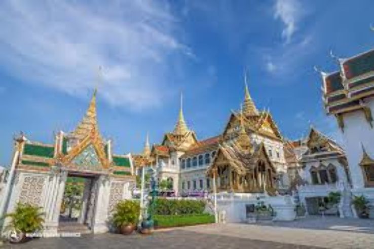 Royal Grand Palace Trip Packages