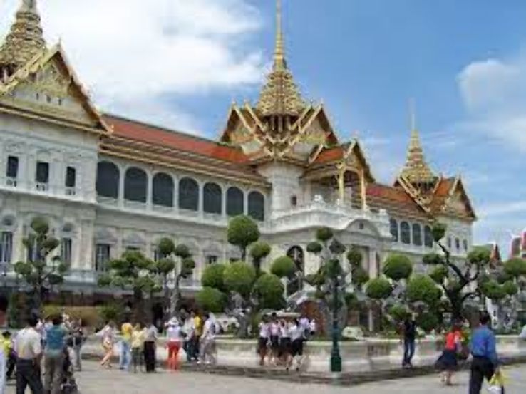 Royal Grand Palace Trip Packages