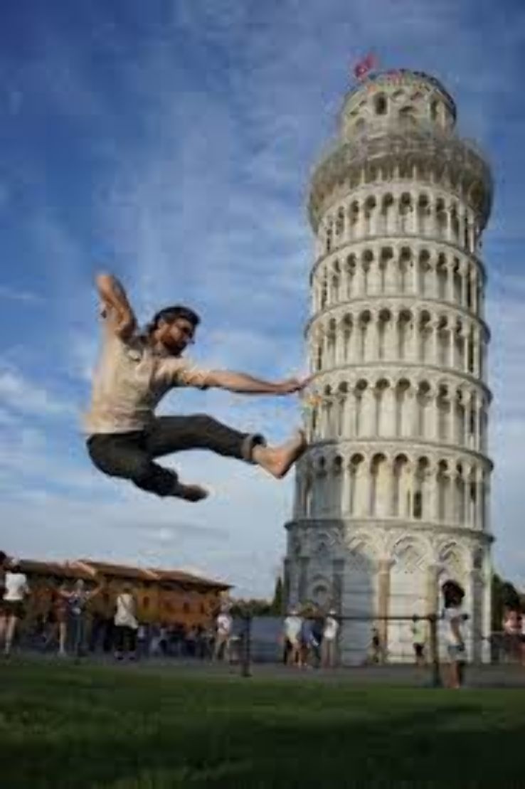 Leaning Tower of Pisa in pisa Italy reviews, best time to visit