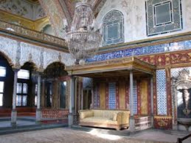 Topkapi Palace Museum Trip Packages