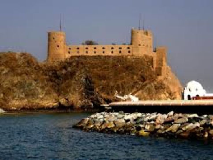 Al-Mirani Castle Trip Packages