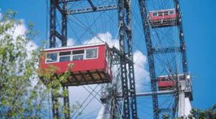 Giant Wheel in Vienna Trip Packages