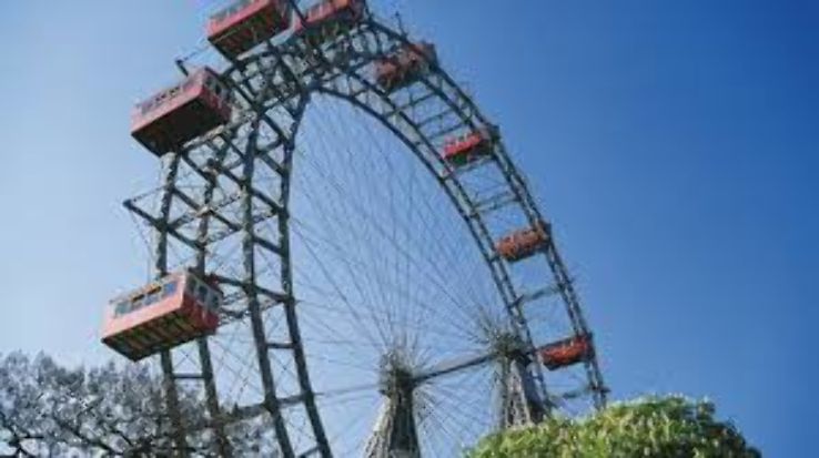 Giant Wheel in Vienna Trip Packages