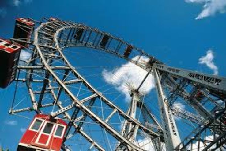 Giant Wheel in Vienna Trip Packages