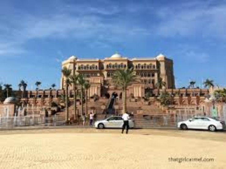 A visit to Emirate Palace Dubai Trip Packages
