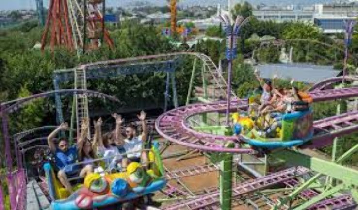 Amusing Amusement Park Trip Packages