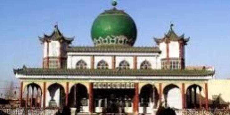 Motivational Nanguan Mosque in Yinchuan, Ningxia  Trip Packages