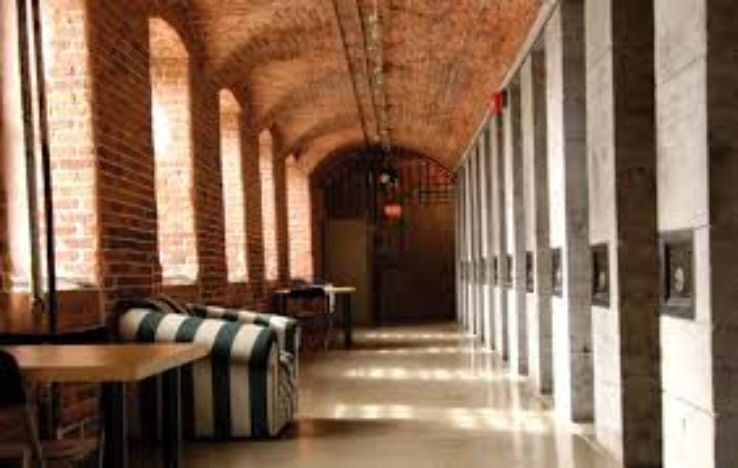 A day Arrested at Ottawa Jail Hostel, Canada  Trip Packages