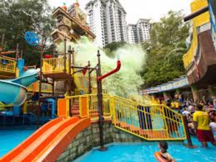 Last A Lifetime Memories at Sunway Lagoon Theme Park Trip Packages