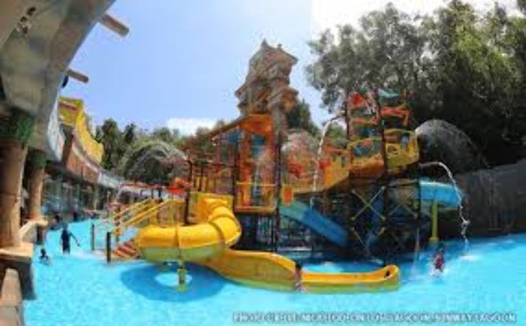 Last A Lifetime Memories at Sunway Lagoon Theme Park Trip Packages