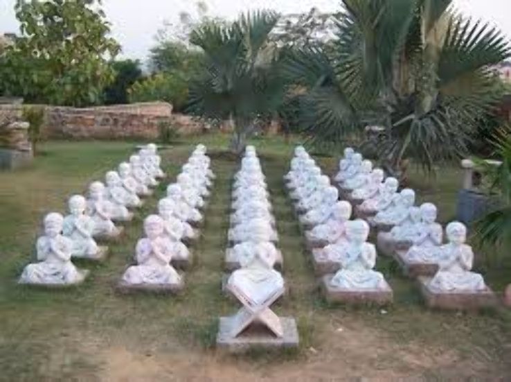 Garden of FIve Senses, New Delhi Trip Packages