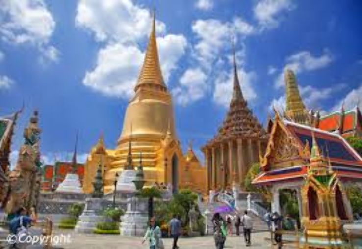 Wat Phra Kaew Temple of Emerald Buddha Trip Packages