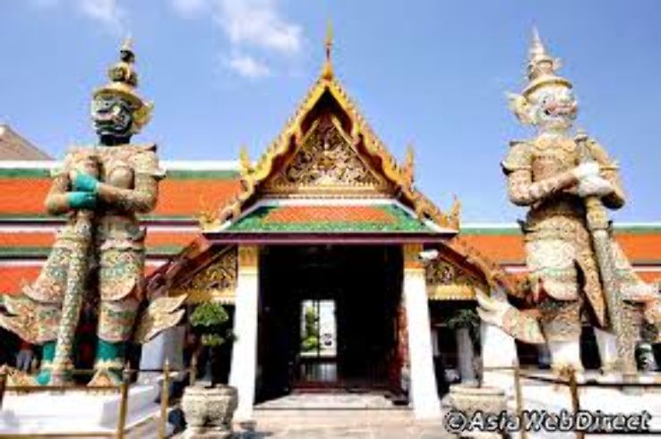 Wat Phra Kaew Temple of Emerald Buddha Trip Packages