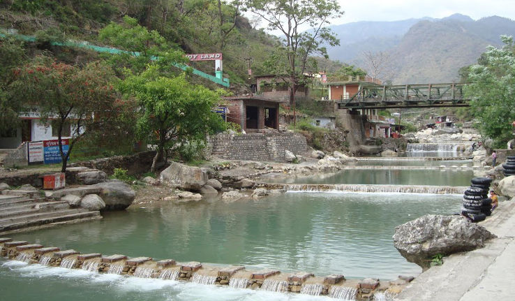 Get ready for Sahastradhara visit in Dehradun, Uttarakhand Trip Packages