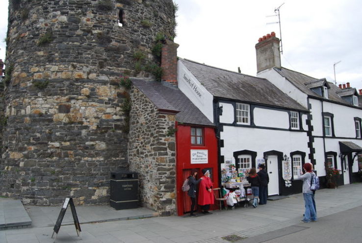 Smallest House in Great Britain Trip Packages