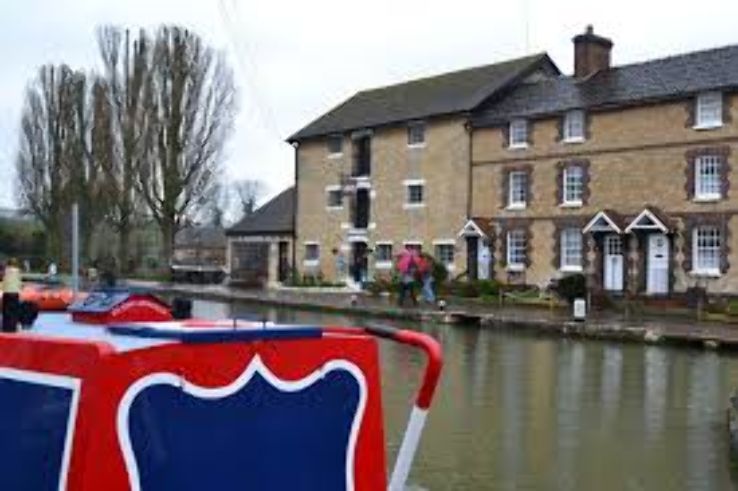 Canal Museum Trip Packages
