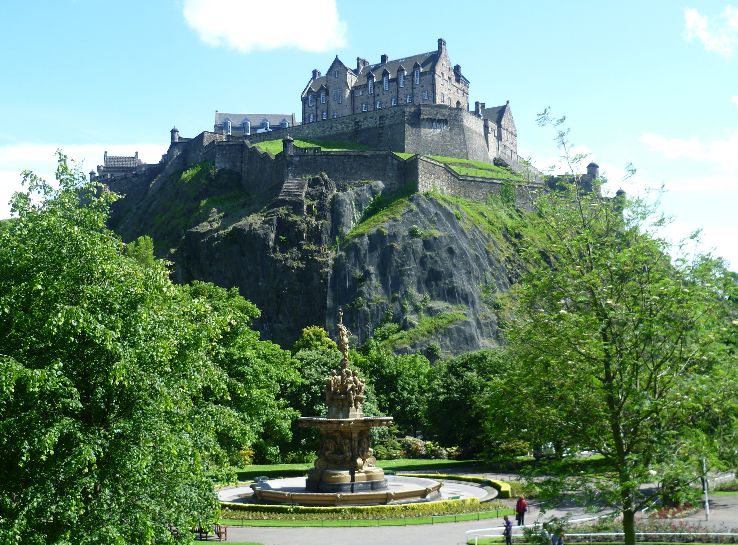 Edinburgh Gardens Trip Packages