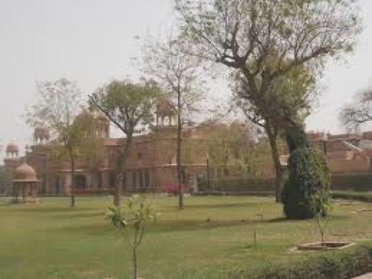 Lalgarh Palace Trip Packages