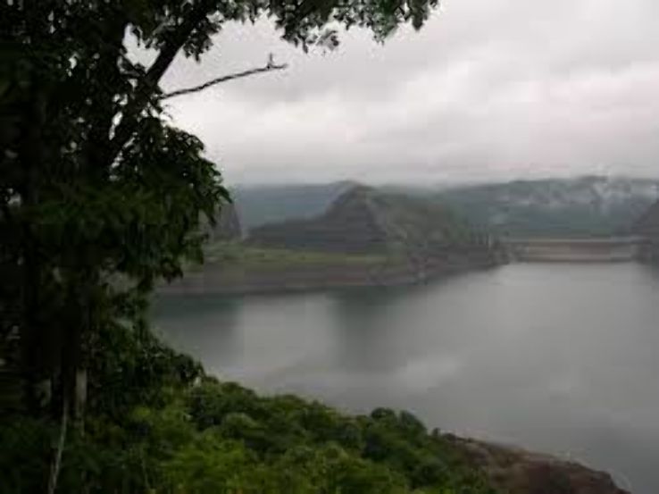 Idukki Dam Trip Packages