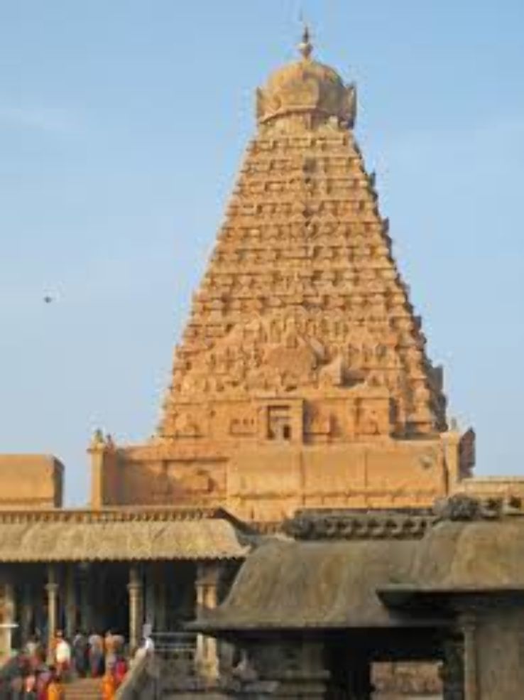 Thanjai Mamani Koil Trip Packages