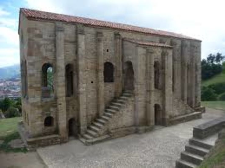 Santa Maria del Naranco   Trip Packages