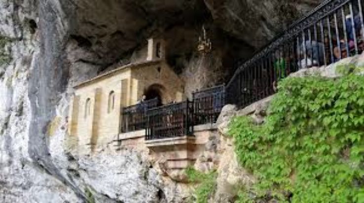 Santa Cueva de Covadonga Trip Packages