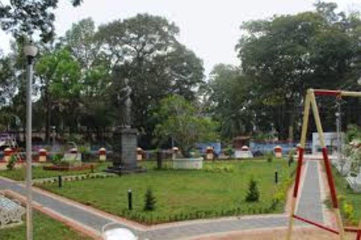 Rani Jhansi Park Trip Packages