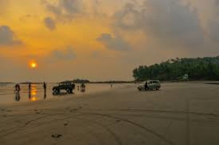 Muzhappilangad Beach  Trip Packages