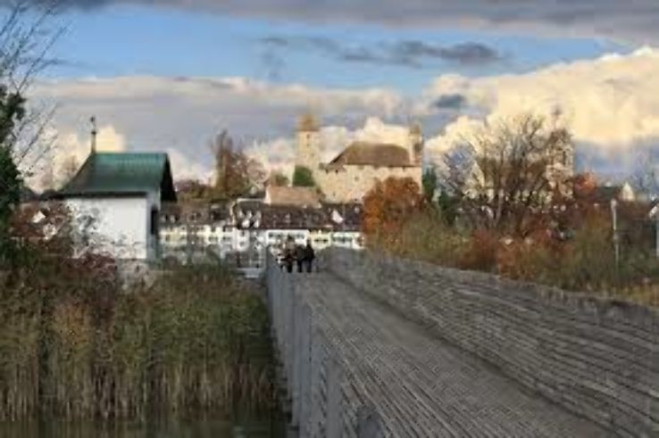 Pfaffikon Castle Trip Packages