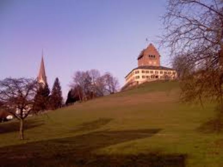 Uster Castle Trip Packages