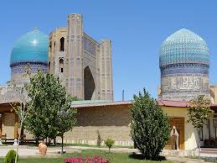 Bibi-Khanym Mosque Trip Packages