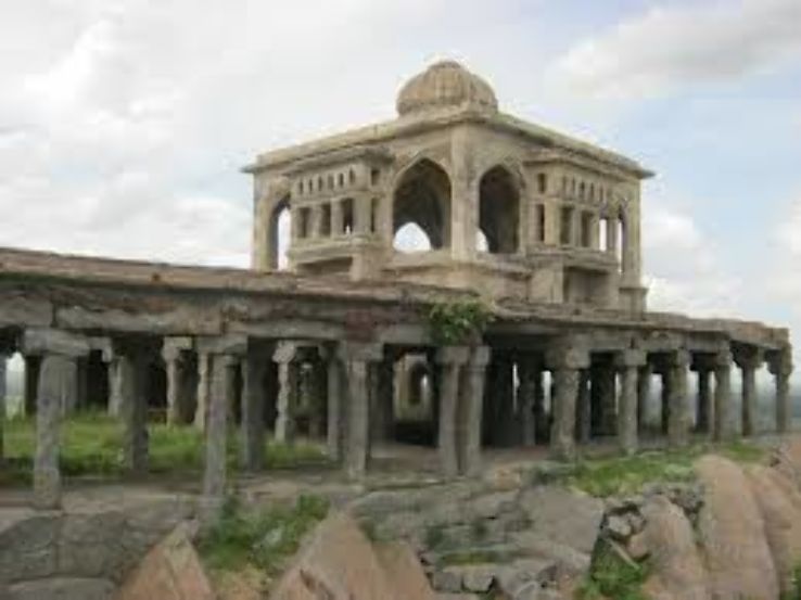 Krishnagiri Fort Trip Packages