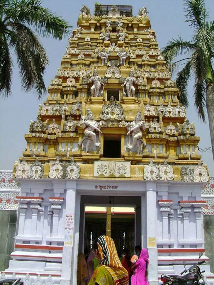 Srivaikuntanathan Permual Temple Trip Packages