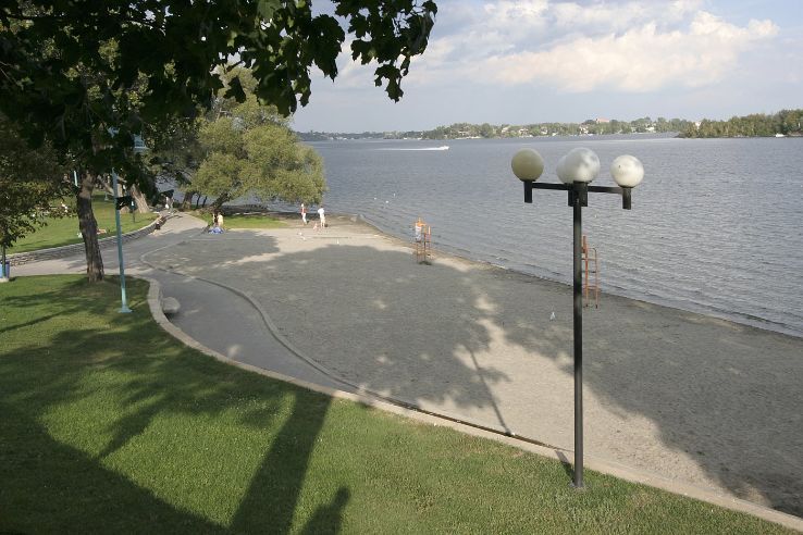 Bell Park Trip Packages