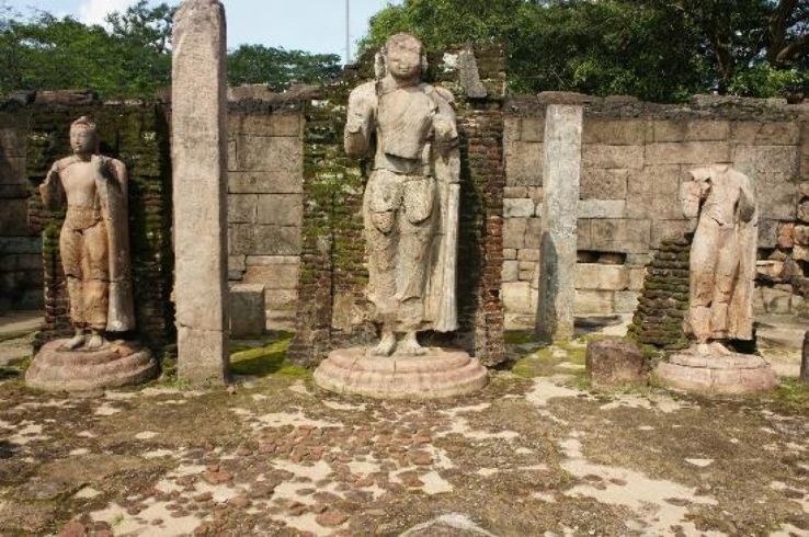 Polonnaruwa Trip Packages