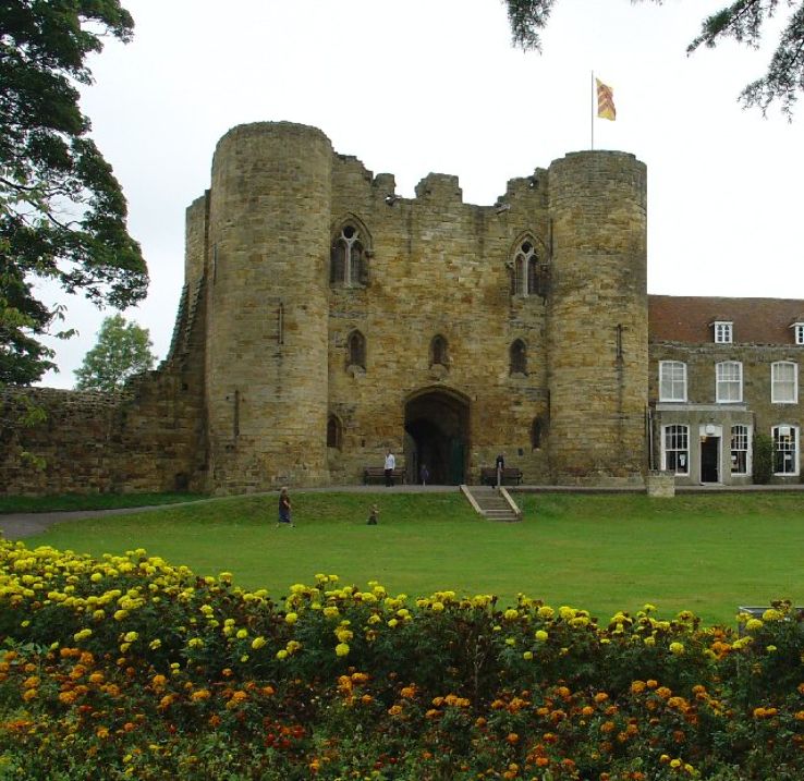 Tonbridge Castle Trip Packages