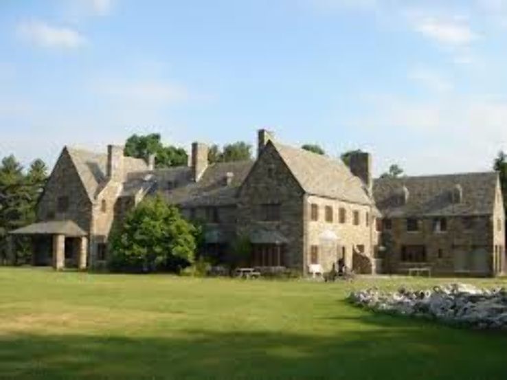 Alford Manor House Trip Packages